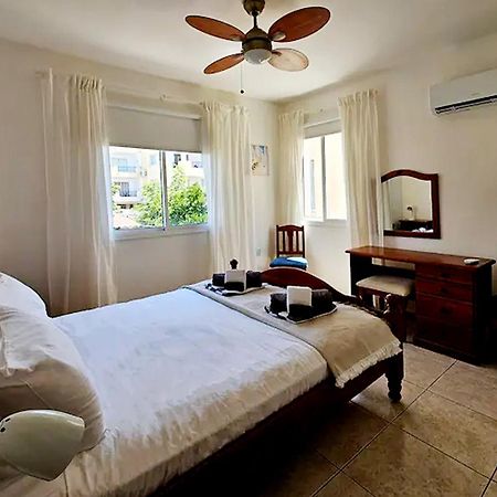 Apartamento Calm Seaview Nest In Peyia Exterior foto